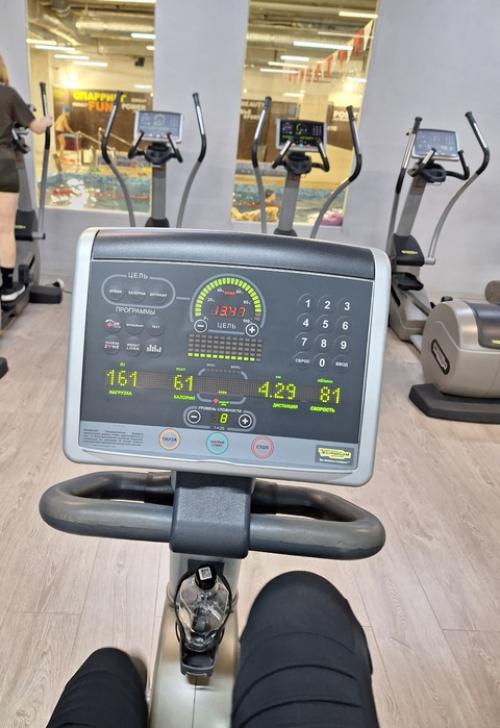 Оставила свой опыт фитнеса вне дома в 2024 году. 01