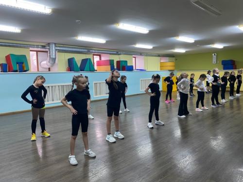 24 февраля прошло открытое занятие по фитнес - аэробике. 01