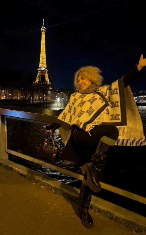 Елена воробей показала редкое фото с 22-летней дочерью Софией лебенбаум, недавно перенёсшей очередную операцию из-за проблем со здоровьем. 02