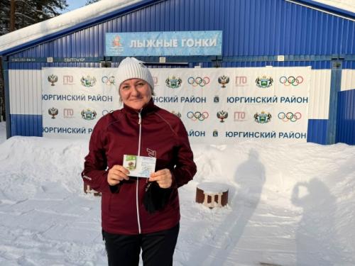 Очередные знаки отличия ГТО вручили специалисты муниципального центра тестирования юргинцам. 03