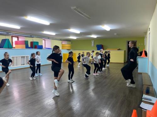 24 февраля прошло открытое занятие по фитнес - аэробике. 03