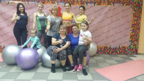 Калории как показывает практика можно сжигать не , внимание, только с помощью физической активности, но и смеха! 01