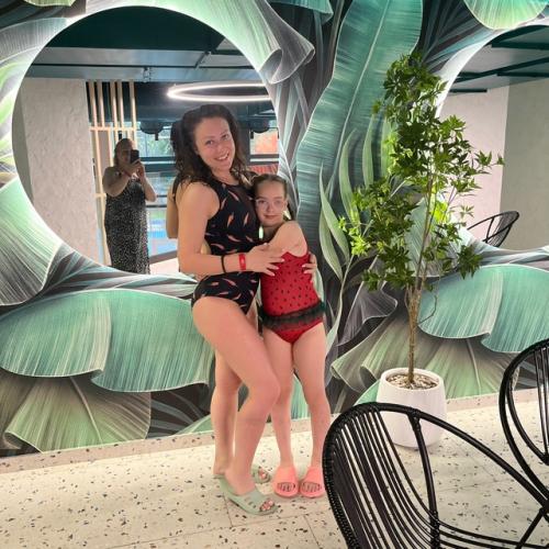 + 20 килограмм!  Интересный факт: именно столько наша Инна набрала за вторую беременность. 01