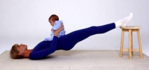 Фитнес для мам- тренируемся вместе с малышом! 05