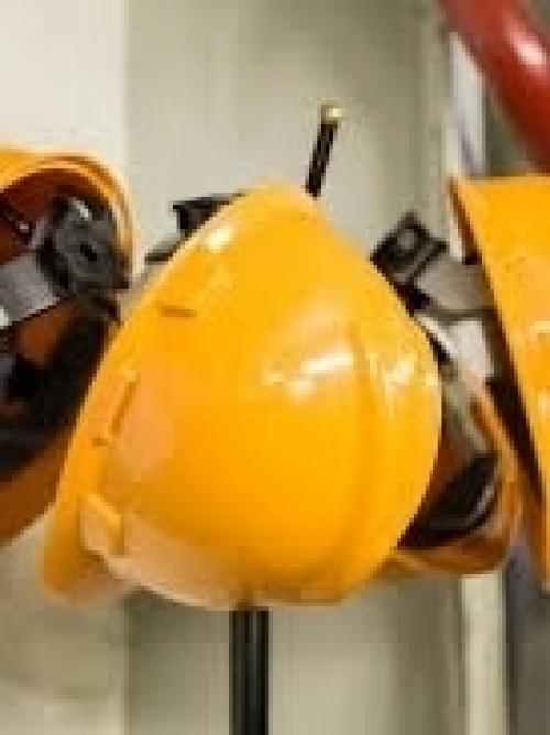 Ад на заводе: токарный станок содрал скальп с 23-летней сотрудницы. 01