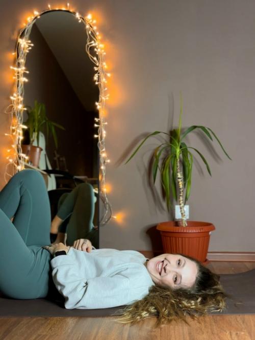 Почему так много стало людей, которые занимаются онлайн дома? 

