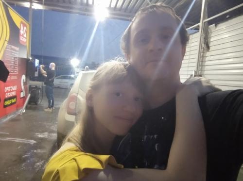 Болтаемся около ломбарда на старой Московке, на южном. 01