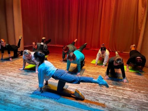 Седьмого апреля в центре культурного развития посёлка комсомольский прошёл творческий день здоровья. 07