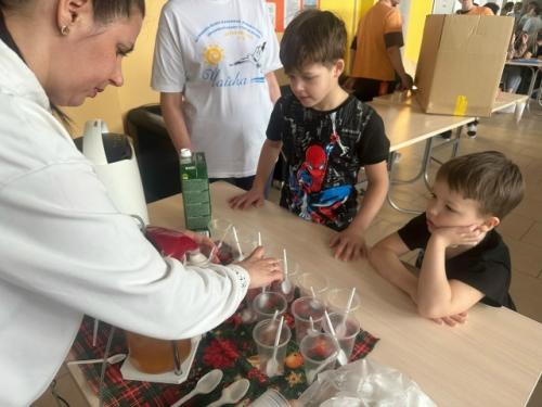 4 апреля в предверии всемирного дня здоровья на базе фок Родники - Арена прошел традиционный районый фитнес - фестиваль спорт! 04