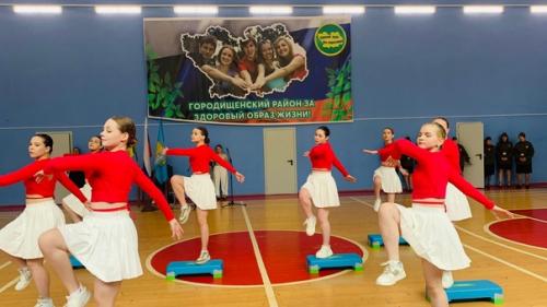 Грация спортивной школы на первом месте в номинациях фестиваля по фитнес - аэробике. 01 Грация спортивной школы на первом месте в номинациях фестиваля по фитнес - аэробике. 01