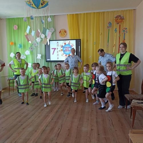 Зарядка со стражем порядка. 07