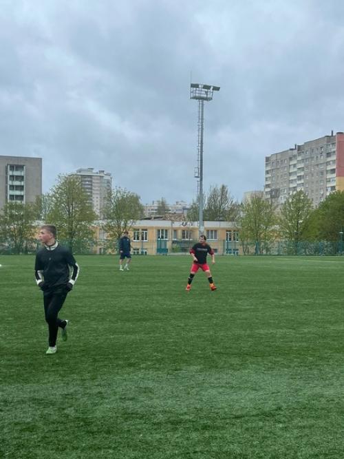 Всех совершеннолетних членов нашего семейства явно покусали спортсмены - в последние годы все стали невероятно активны. 01