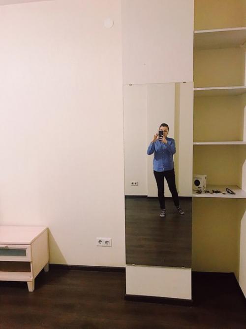 Ребята, привет!  Я в поисках хороших людей для своей хорошей 1-комнатной, но вместительной квартиры. 05