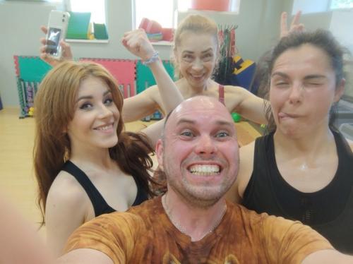 TAE - BO. Фитнес - программа тай - бо относится к наиболее интересным системам тренировок. 01