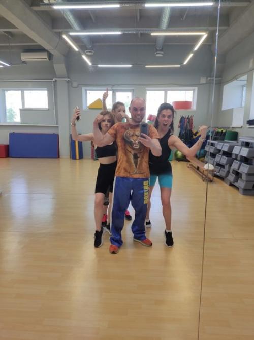 TAE - BO. Фитнес - программа тай - бо относится к наиболее интересным системам тренировок. 02