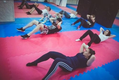 Мы приглашаем всех желающих на фитнес аэробику тай - БО Г. азов ул красногоровская 6 а. 7 918544-49-94! 05 Мы приглашаем всех желающих на фитнес аэробику тай - БО Г. азов ул красногоровская 6 а. 7 918544-49-94! 05