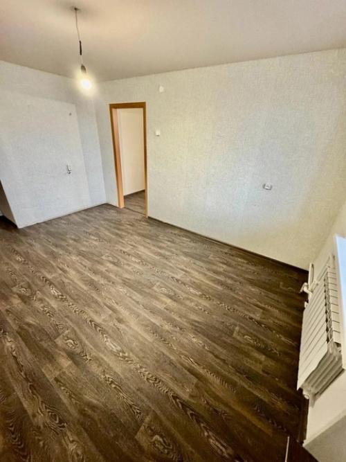 Продается теплая, светлая 3 х комнатная квартира в п. бажово, ул. Голубцова, 22! 04