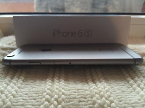 Месяц назад заказывал Iphone 6, через 6 дней я забрал его на почте и вот решил оставить отзыв! 03