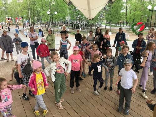 В детском парке активно набирают популярность наши программы: Пятница - Ребятница и фитнес - кидс! 03