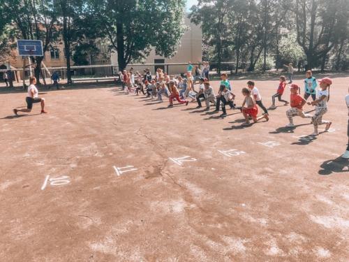 Групповое занятие по фитнесу для детей. 01 Групповое занятие по фитнесу для детей. 01