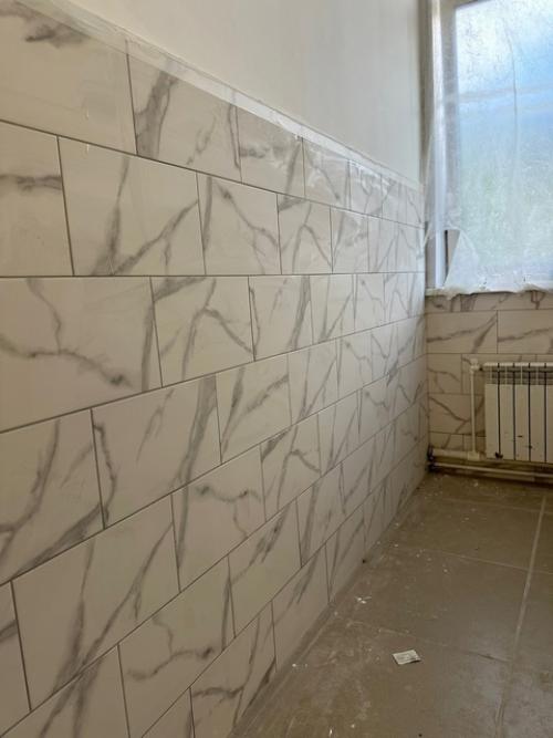 На ул. Ломоносова, 10 б, готовится к открытию фитнес-клуб Record Gym, клуб откроет свои двери в сентябре 2024 года. 01