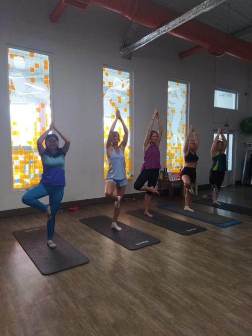 Праздничная тренировка Йогомания, посвященная дню рождения нашего фитнес - центра. 03