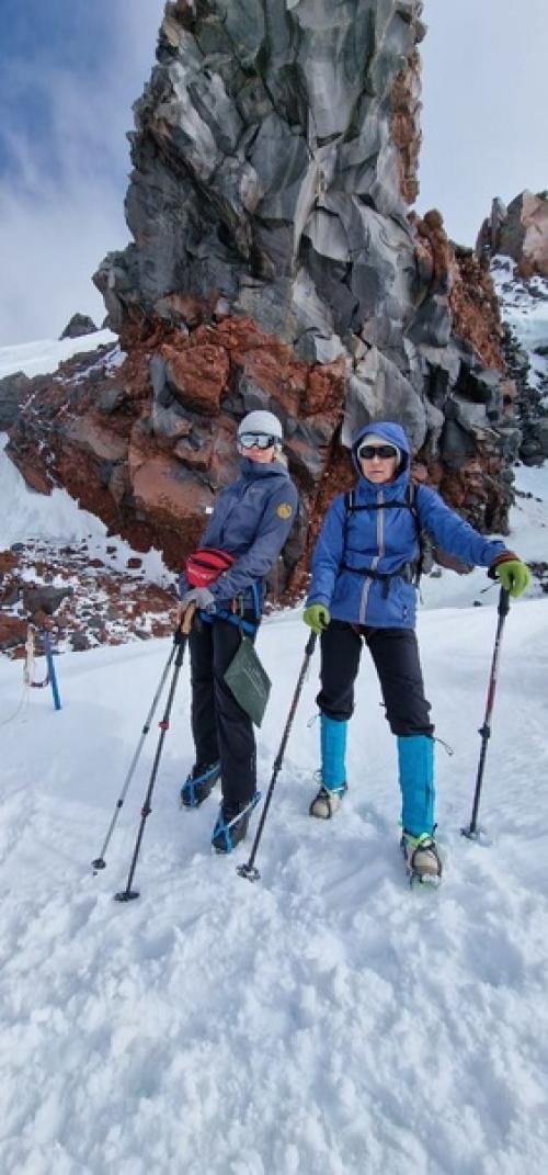 Флаг Невинномысска снова на вершине Эльбруса! 01