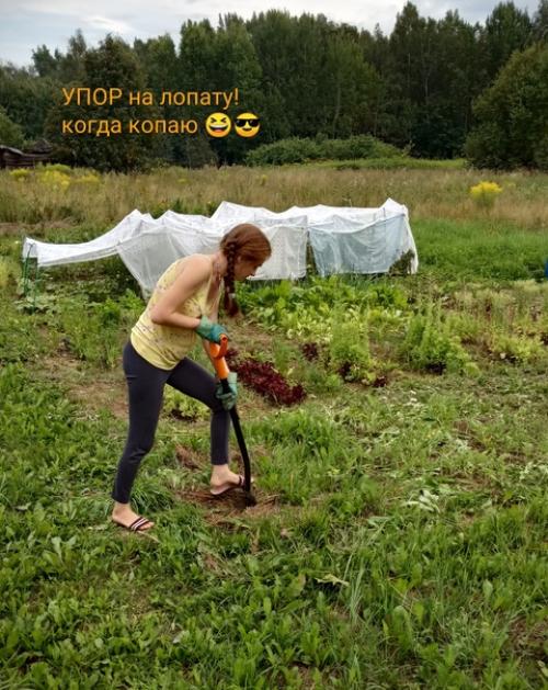 Фитнес в деревне.   Думаю ты знаешь что в деревне есть особый вид спорта - огород? 03