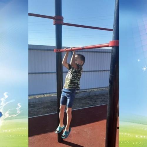 Далеко не все могут пойти в фитнес - центр и заниматься с тренером. 04