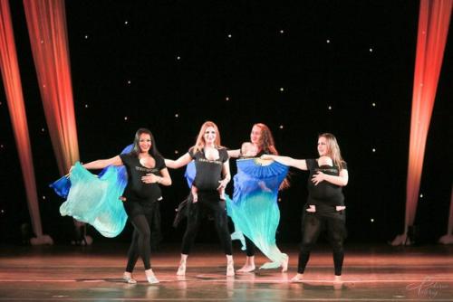 Слинготанцы. Слинго - танцы! "Слингофитнес" или "слинготанцы" - это новое направление в фитнесе, придуманное специально для мам с грудными детьми.