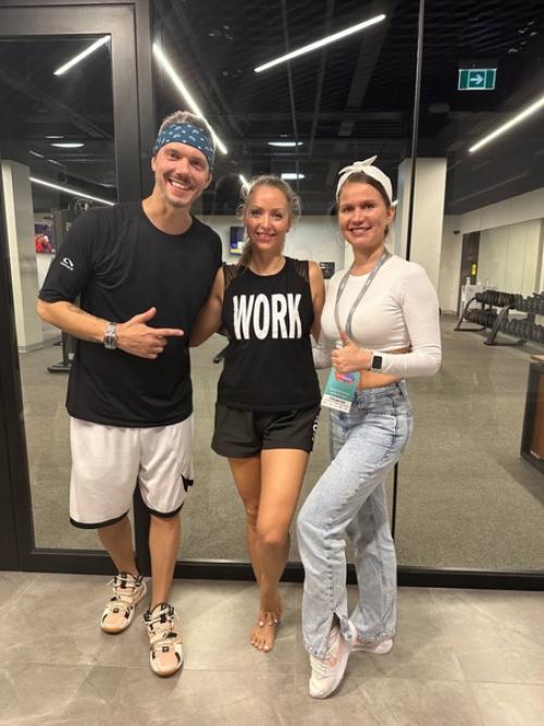 Поймала себя на мысли, что за 2023 год - это 3 конвенция. 03