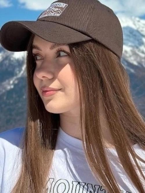 Молодая и здоровая: 27-летняя Влада упала в обморок на работе и умерла через 4 дня. 01