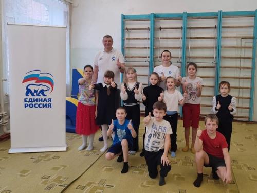 В школах рославльского района прошли танцевальные зарядки и интервальные фитнес - тренировки. 03