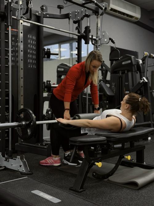 Нет тренера = нет прогресса. 

