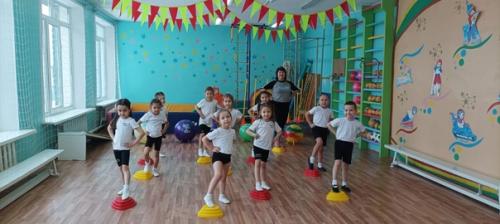 31 января отмечают спортивный праздник - международный день дошкольного фитнеса. 07 31 января отмечают спортивный праздник - международный день дошкольного фитнеса. 07