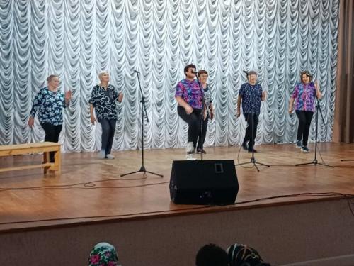 ХрящевскийДК. Ставропольскийрайон. Активноедолголетие. Возраст - это не беда, была бы молода душа. 03