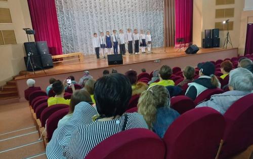 ХрящевскийДК. Ставропольскийрайон. Активноедолголетие. Возраст - это не беда, была бы молода душа. 01