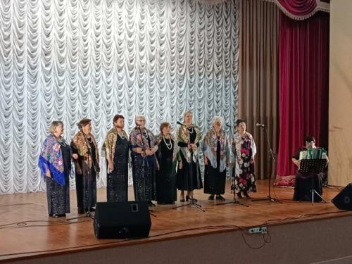 ХрящевскийДК. Ставропольскийрайон. Активноедолголетие. Возраст - это не беда, была бы молода душа. 06