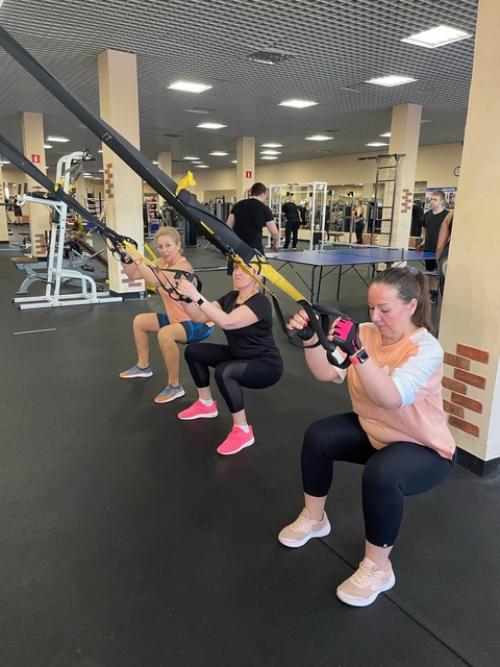 Тренировка TRX - это уникальный подход к фитнесу, сочетающий в себе доступность и высокую эффективность. 03