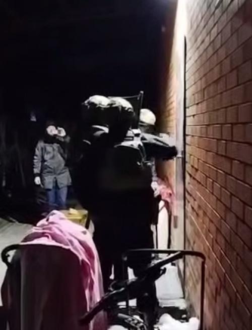 Эпизод 741.  Задержание грабителей.
