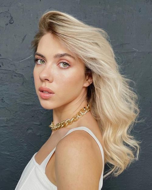 Сейчас о Екатерине шумской знают не только в России, но и на Западе. 01