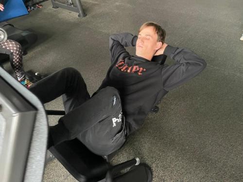 Фитнес - это систематическая физическая активность, которая способствует развитию и поддержанию физической формы организма. 05