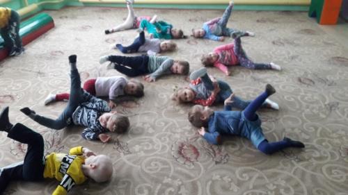 Международный день фитнеса, который празднуется 11 ноября, группа Мультяшки решила провести очень активно. 01