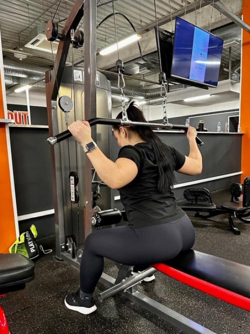 В этом посте хочу поговорить с вами об упражнениях для нашего здоровья, для нашей спинки. 01