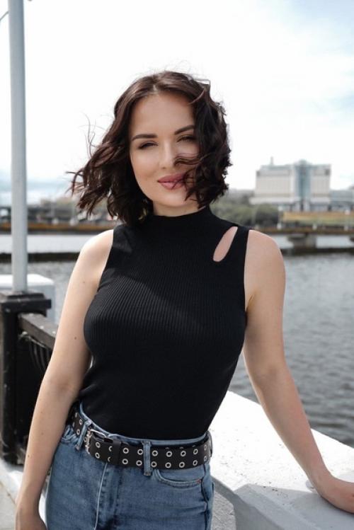 Быть лучшей версией себя хочет каждый, но не каждый способен взять волю в кулак и начать действовать. 04