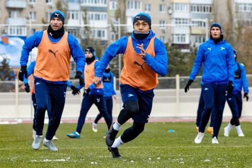 Вчера Чайка начала подготовку к матчу с текстильщиком. 04