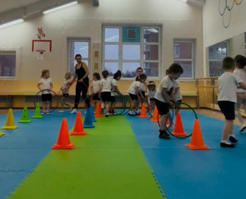 Занятия фитнесом в зимний период помогают укреплять иммунитет и снижать риск простудных заболеваний. 05