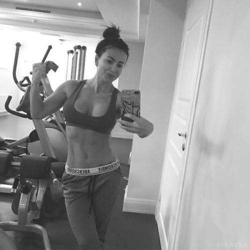 Ани лорак занимается спортом каждый день! 04