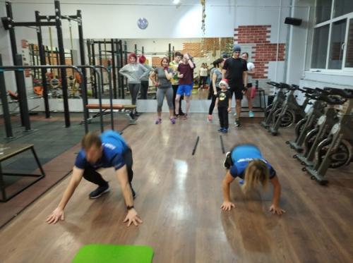 Мы хотим поделиться с вами нашим отличным настроением и мотивацией от прошедших в клубе Спортивных Состязаний. 04