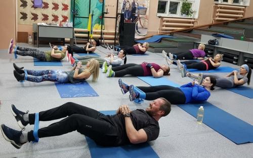 Резиновая фитнес - лента - она да. 08